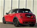 2021 BMW MINI
