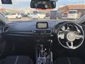 2016 Mazda Axela