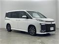 2022 Toyota Voxy