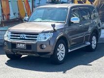 2010 Mitsubishi Pajero