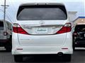 2013 Toyota Alphard