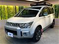2018 Mitsubishi Delica D5