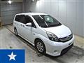 2015 Toyota Isis