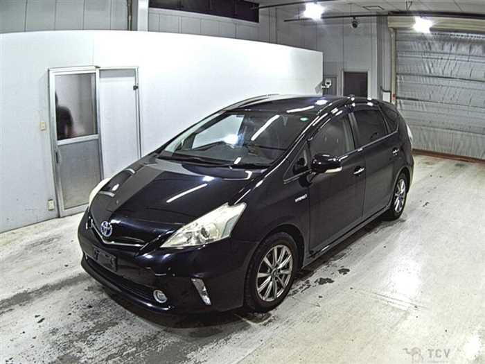 2013 Toyota PRIUS α