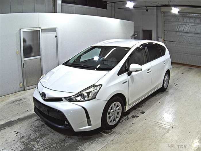 2015 Toyota PRIUS α