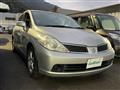 2005 Nissan Tiida