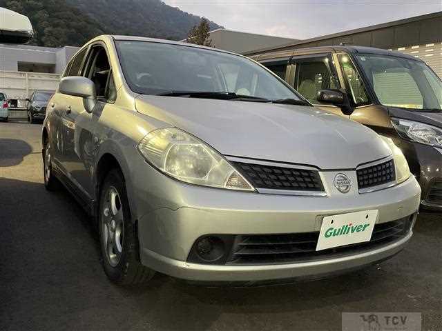 2005 Nissan Tiida