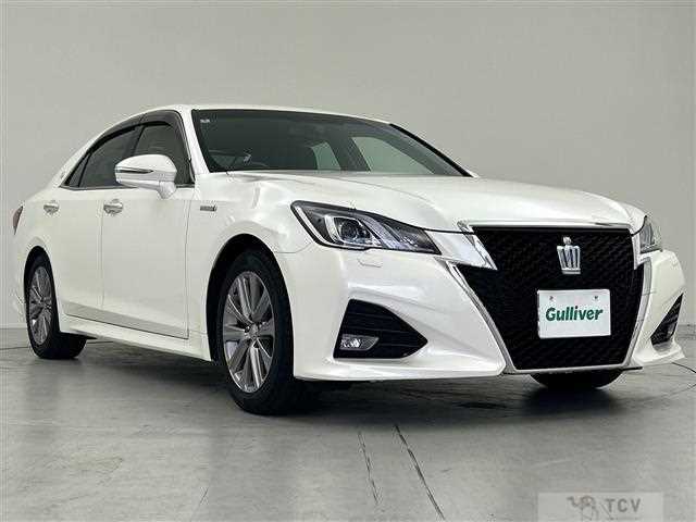 2016 Toyota Crown Hybrid