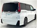 2016 Toyota Noah