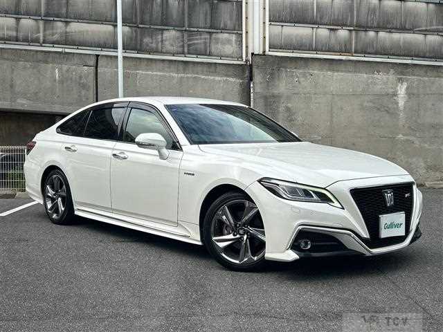 2018 Toyota Crown Hybrid