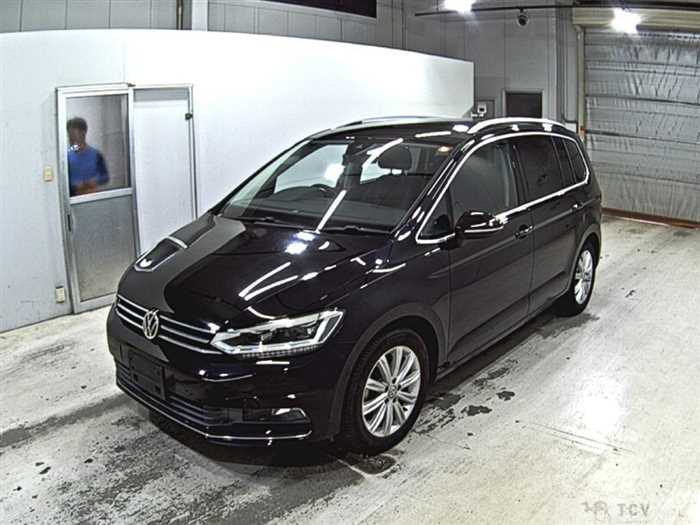 2018 Volkswagen Golf Touran