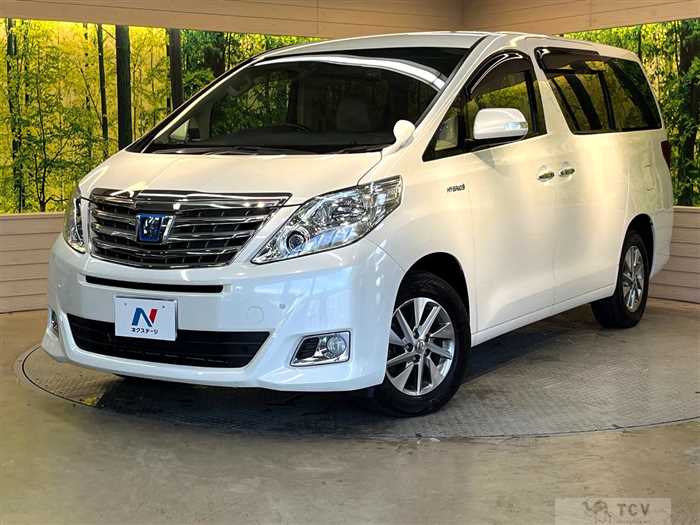 2013 Toyota Alphard Hybrid