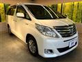 2013 Toyota Alphard Hybrid