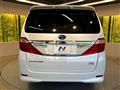 2013 Toyota Alphard Hybrid