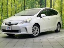 2013 Toyota PRIUS α