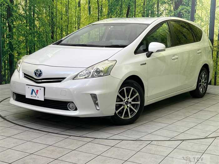 2013 Toyota PRIUS α