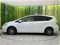2013 Toyota PRIUS α