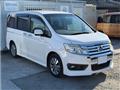 2013 Honda Step WGN