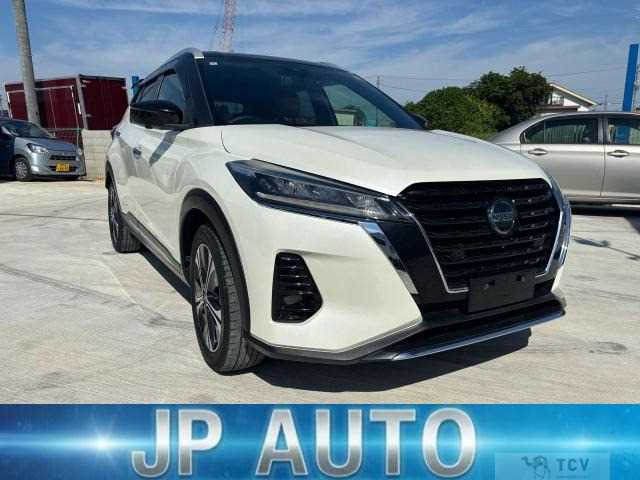 2022 Nissan KIX