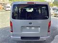 2006 Toyota Hiace Van