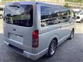 2006 Toyota Hiace Van