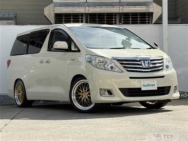 2013 Toyota Alphard Hybrid