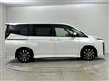 2022 Toyota Voxy