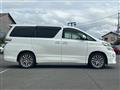 2014 Toyota Vellfire