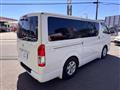 2005 Toyota Hiace Van