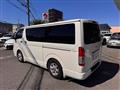 2005 Toyota Hiace Van