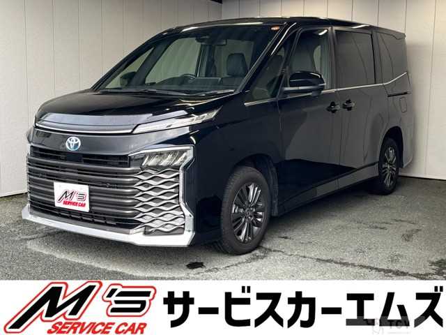 2025 Toyota Voxy