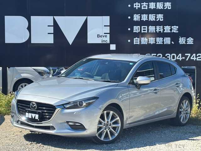 2017 Mazda Axela