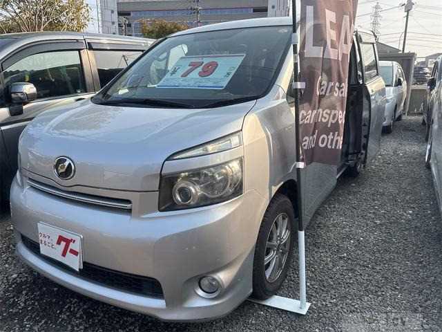 2007 Toyota Voxy