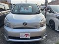 2007 Toyota Voxy