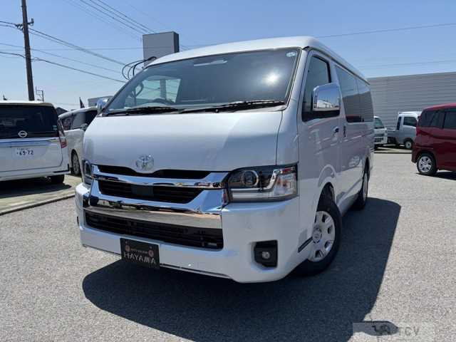2026 Toyota Hiace Wagon