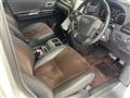 2013 Toyota Alphard