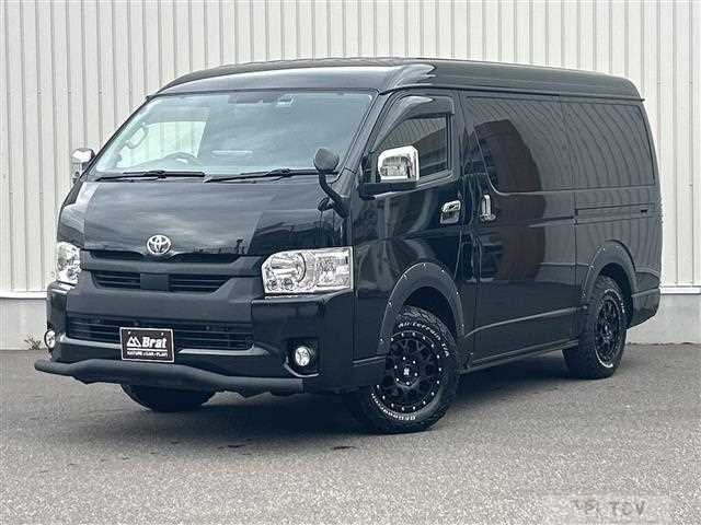 2022 Toyota Hiace
