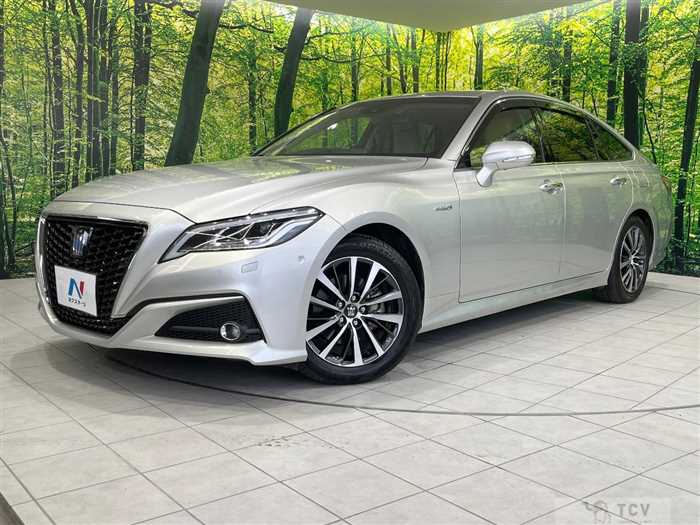 2018 Toyota Crown Hybrid