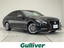 2020 Toyota Crown Hybrid