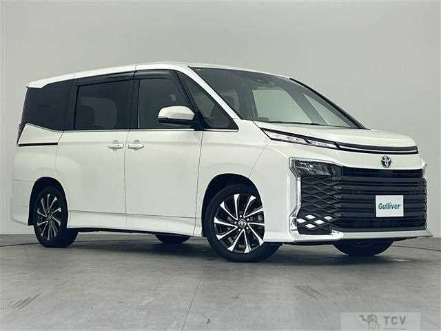 2022 Toyota Voxy