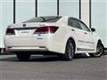 2013 Toyota Crown Hybrid