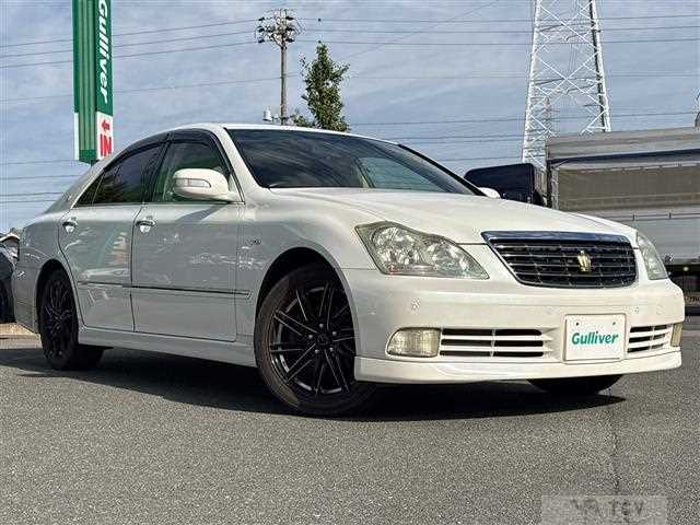 2004 Toyota Crown Royal Series