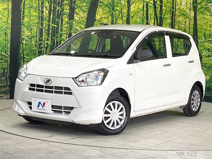 2017 Daihatsu Mira Es