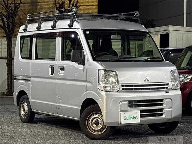 2016 Mitsubishi Minicab Van