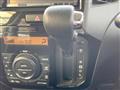 2010 Nissan ROOX