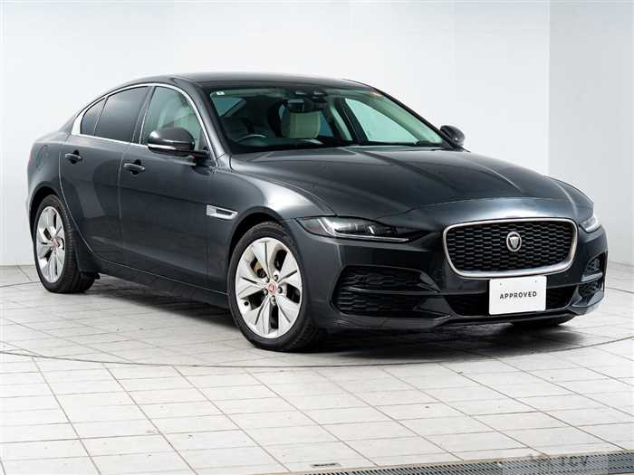 2020 Jaguar XE