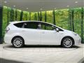 2013 Toyota PRIUS α