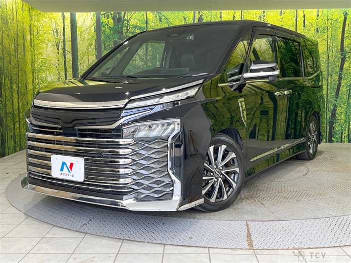 2022 Toyota Voxy