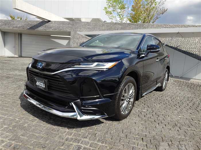 2025 Toyota Harrier Hybrid