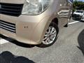 2010 Nissan ROOX
